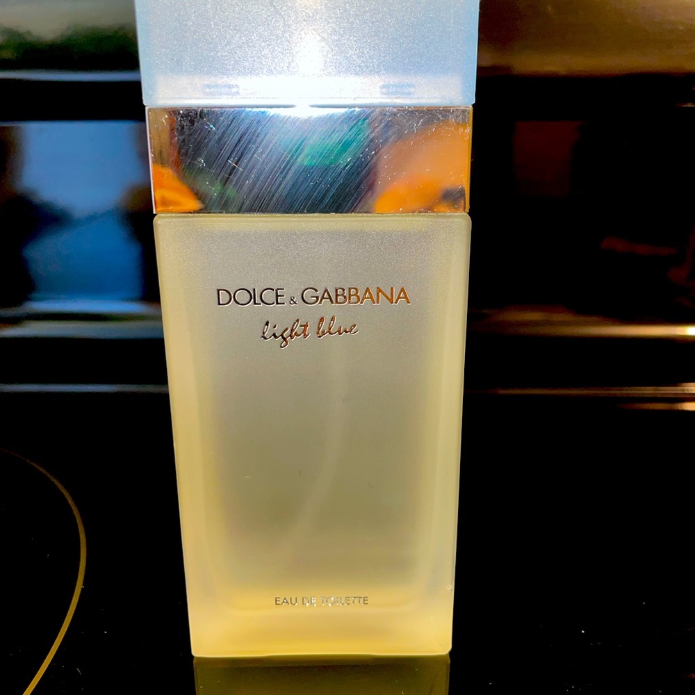 Dolce & Gabbana Light Blue Women’s Perfume